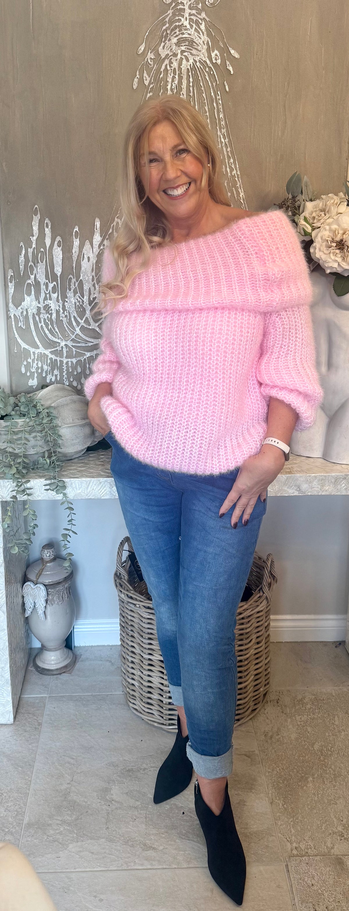 Flossy off the shoulder knit