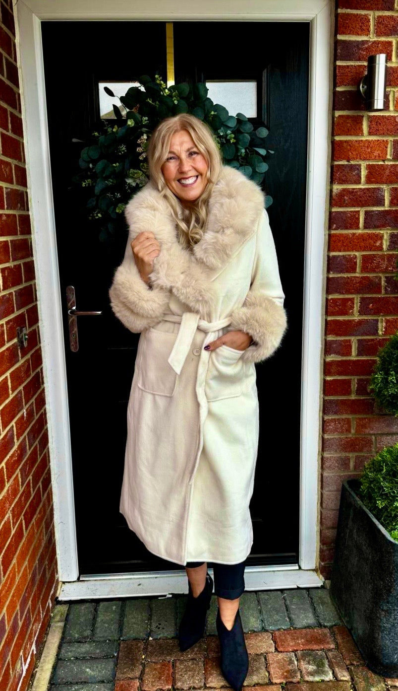 Maxi lux Faux fur coat