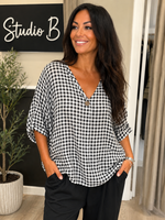 🖤🤍 The Capri Gingham Top 🤍🖤