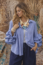 Frilly sleeve stripe